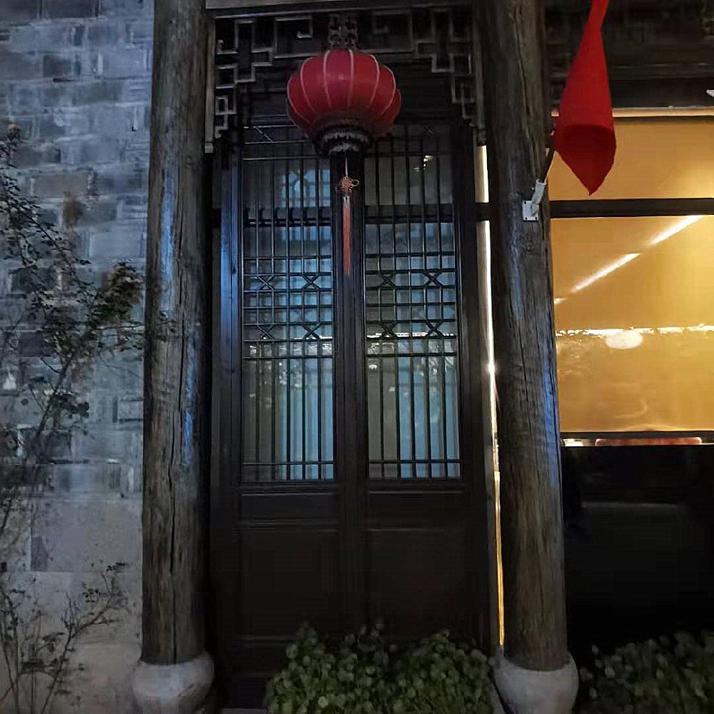 中式门窗只有老年人喜欢？这个观念该改改了「冠墅阳光」